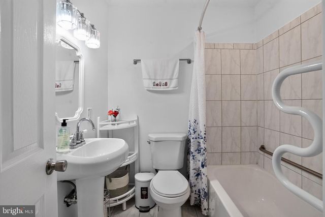 137 WALKER LN, King Of Prussia, PA 19406