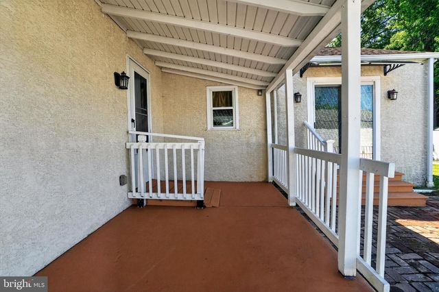 137 WALKER LN, King Of Prussia, PA 19406