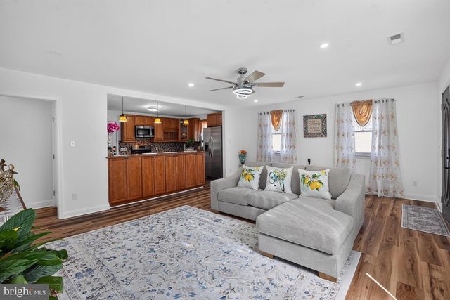 137 WALKER LN, King Of Prussia, PA 19406