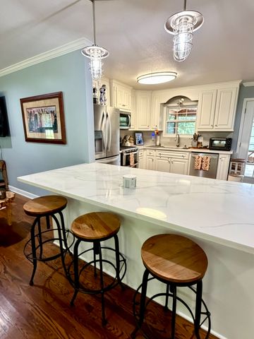 1198 Ed Sanders Rd, Lynchburg, TN 37352
