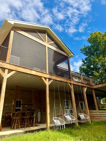 1198 Ed Sanders Rd, Lynchburg, TN 37352
