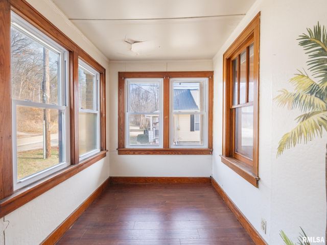 4110 W SOUTHPORT Road, Peoria, IL 61615