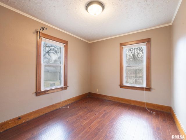 4110 W SOUTHPORT Road, Peoria, IL 61615