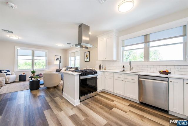 246 Main Street 404, Chatham Borough, NJ 07928