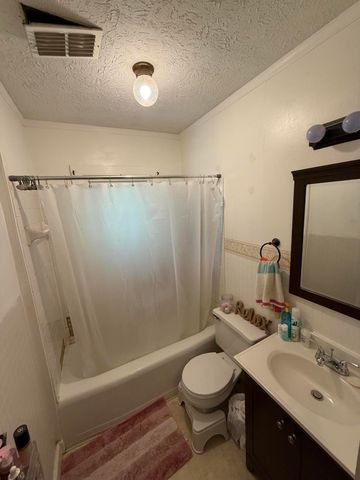 100 West Street, Brodhead, KY 40409