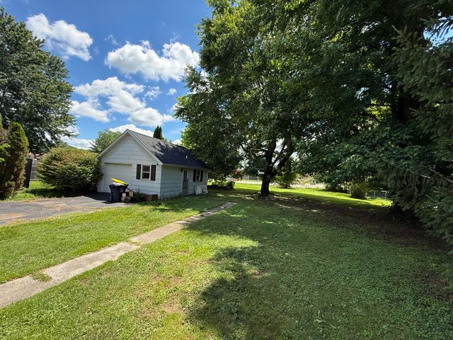 100 West Street, Brodhead, KY 40409