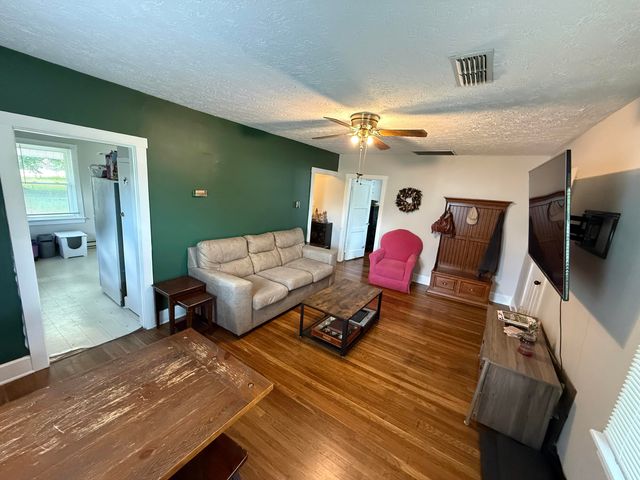 100 West Street, Brodhead, KY 40409