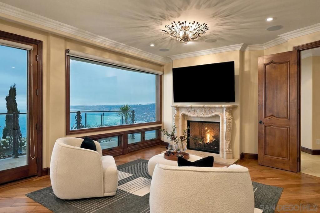 1718 Valdes, La Jolla, CA 92037 — photo 5