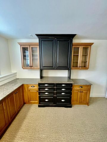 1017 Fox Knoll Drive SW, Rochester, MN 55902