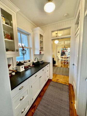 1017 Fox Knoll Drive SW, Rochester, MN 55902