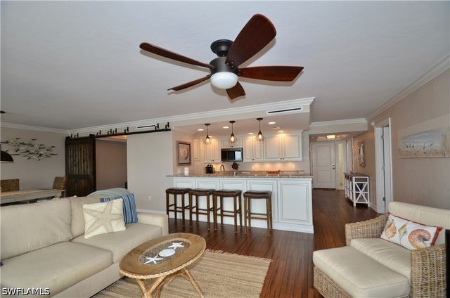 10851 Gulf Shore DR 1402, Naples, FL 34108