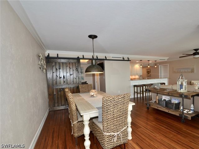 10851 Gulf Shore DR 1402, Naples, FL 34108