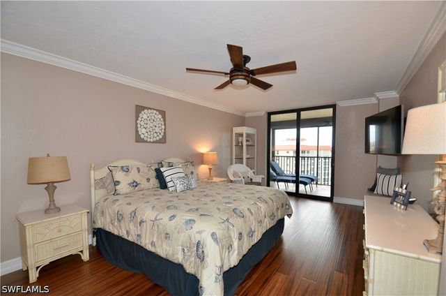 10851 Gulf Shore DR 1402, Naples, FL 34108