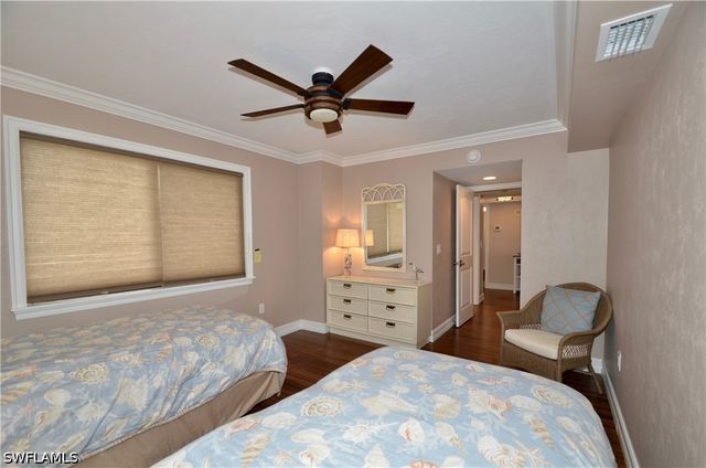 10851 Gulf Shore DR 1402, Naples, FL 34108