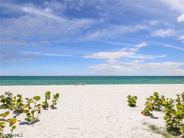 10851 Gulf Shore DR 1402, Naples, FL 34108