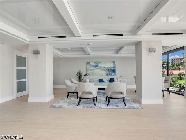 10851 Gulf Shore DR 1402, Naples, FL 34108