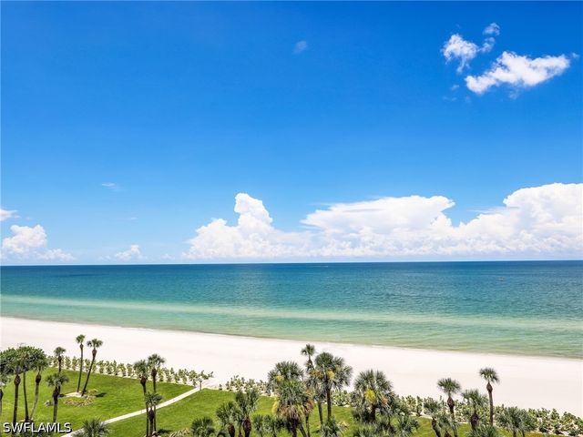 10851 Gulf Shore DR 1402, Naples, FL 34108