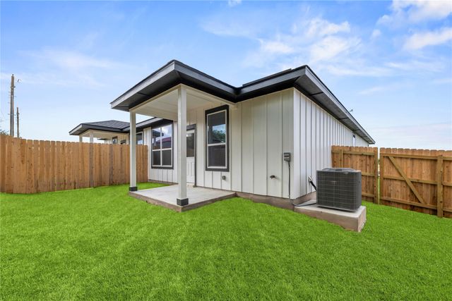 618 Campus Street, Troy, TX 76579