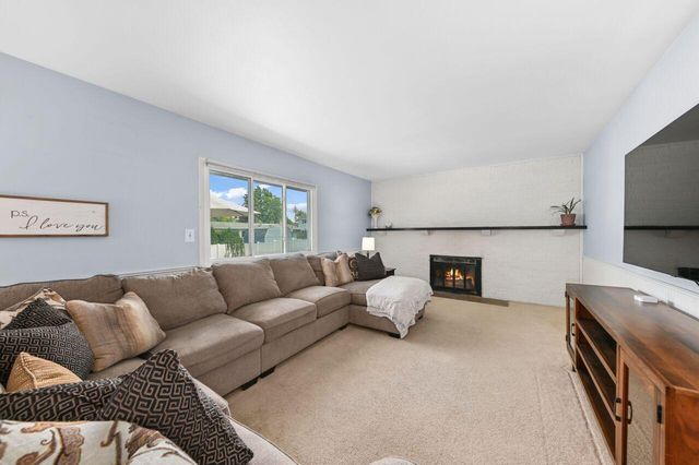 W173N8436 Robert AVENUE, Menomonee Falls, WI 53051