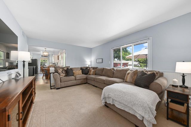 W173N8436 Robert AVENUE, Menomonee Falls, WI 53051