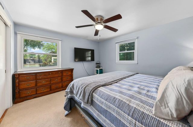 W173N8436 Robert AVENUE, Menomonee Falls, WI 53051