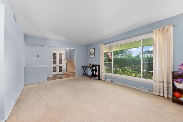 W173N8436 Robert AVENUE, Menomonee Falls, WI 53051