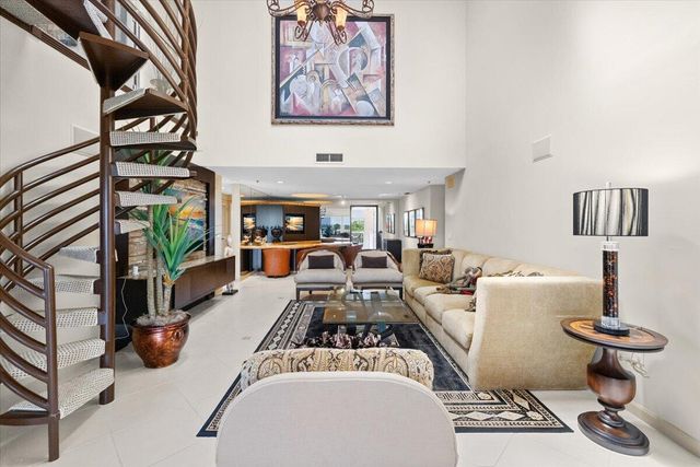 17047 Boca Club Boulevard 166B, Boca Raton, FL 33487