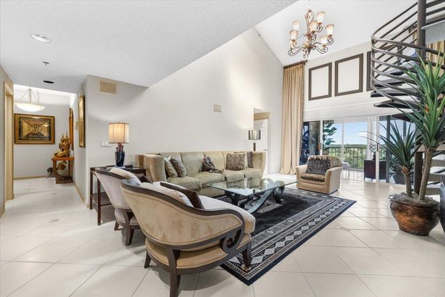 17047 Boca Club Boulevard 166B, Boca Raton, FL 33487