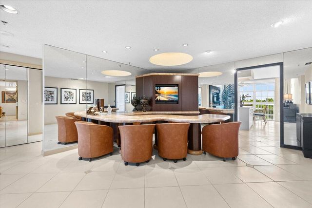 17047 Boca Club Boulevard 166B, Boca Raton, FL 33487