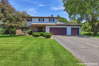 2720 N Patricia Lane, Mchenry, IL 60051