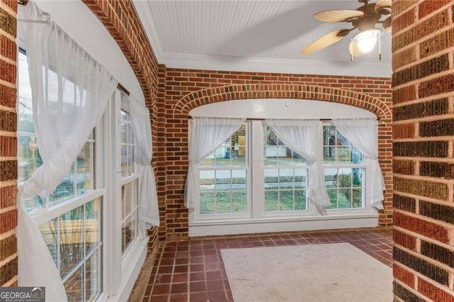 15 E New Street, Winder, GA 30680