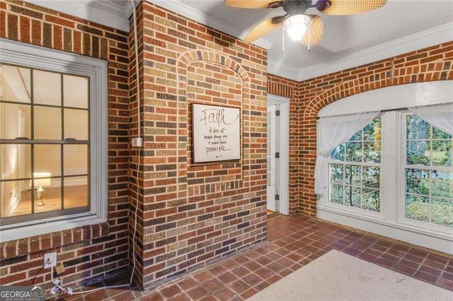 15 E New Street, Winder, GA 30680