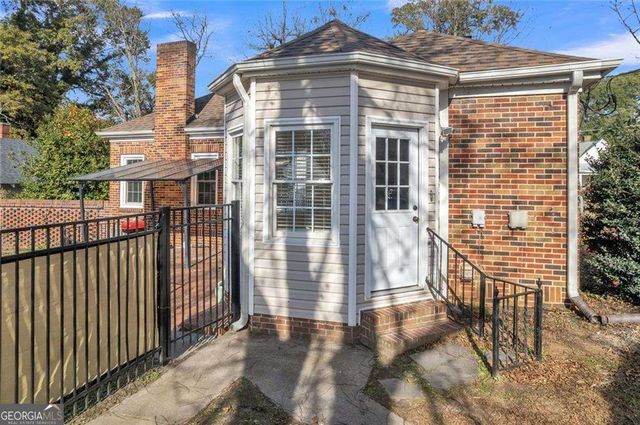 15 E New Street, Winder, GA 30680