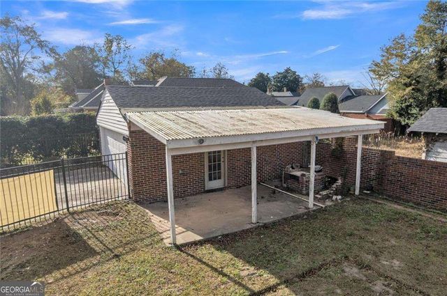 15 E New Street, Winder, GA 30680