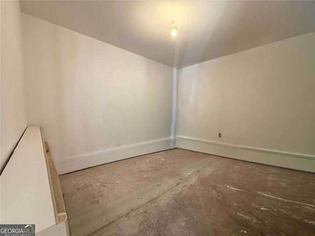 15 E New Street, Winder, GA 30680