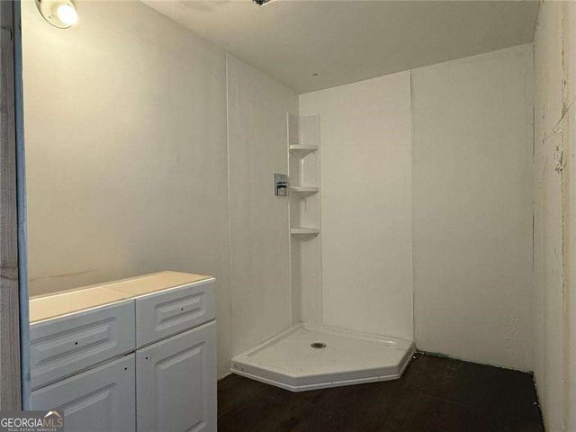 15 E New Street, Winder, GA 30680