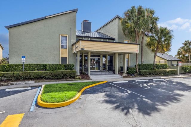 914 LAKE DESTINY ROAD G, Altamonte Springs, FL 32714