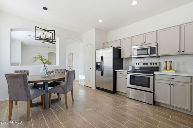 5185 S EILEEN Drive, Chandler, AZ 85248