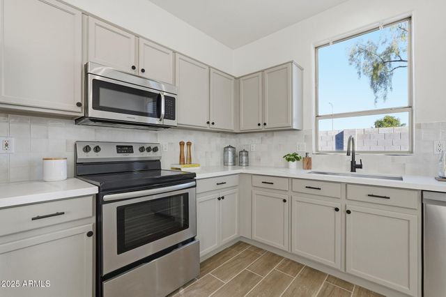 5185 S EILEEN Drive, Chandler, AZ 85248