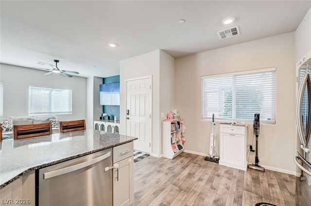 4635 Ridgeley Avenue 102, North Las Vegas, NV 89084