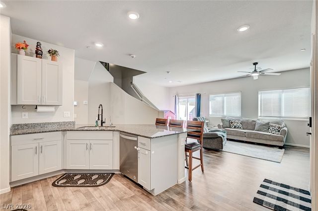 4635 Ridgeley Avenue 102, North Las Vegas, NV 89084