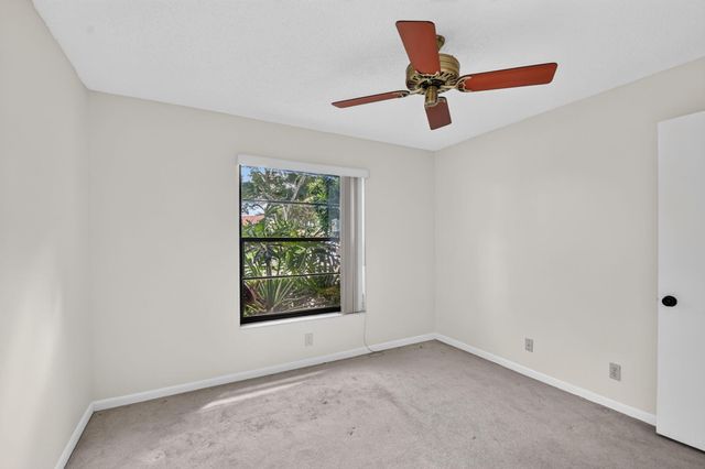 5423 Palm Springs Lane B, Boynton Beach, FL 33437