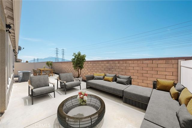 1519 Village Green, Beaumont, CA 92223