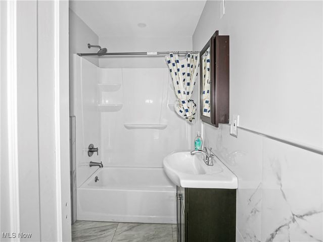 199 W Princeton Avenue, Youngstown, OH 44507