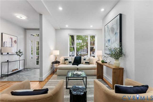 2905 W Grace St, Richmond, VA 23221