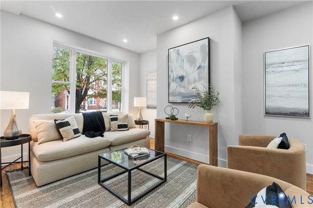 2905 W Grace St, Richmond, VA 23221