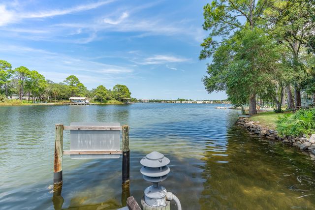 274 Kidd Street, Fort Walton Beach, FL 32548