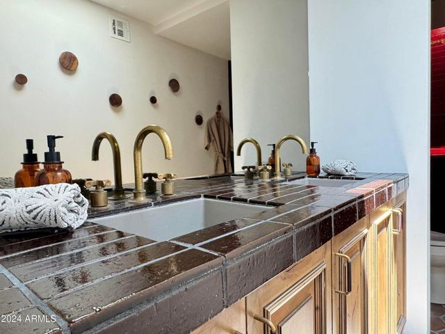 8768 E Via De Dorado, Scottsdale, AZ 85258