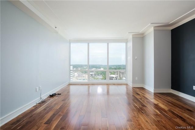 1 Renaissance Square 21F, White Plains, NY 10601
