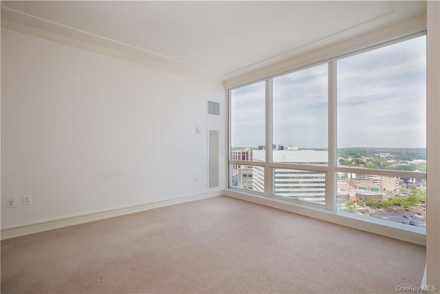 1 Renaissance Square 21F, White Plains, NY 10601